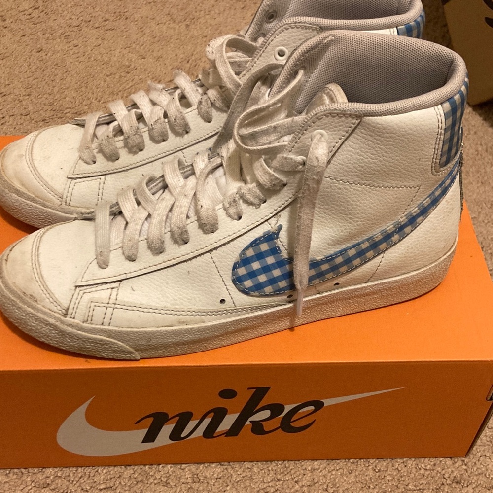 Nike Kids White and Blue Checkered Sneakers